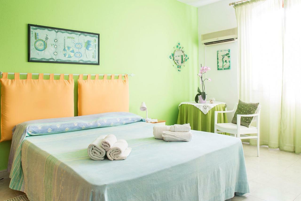 B&B Margherita Calasetta Bagian luar foto